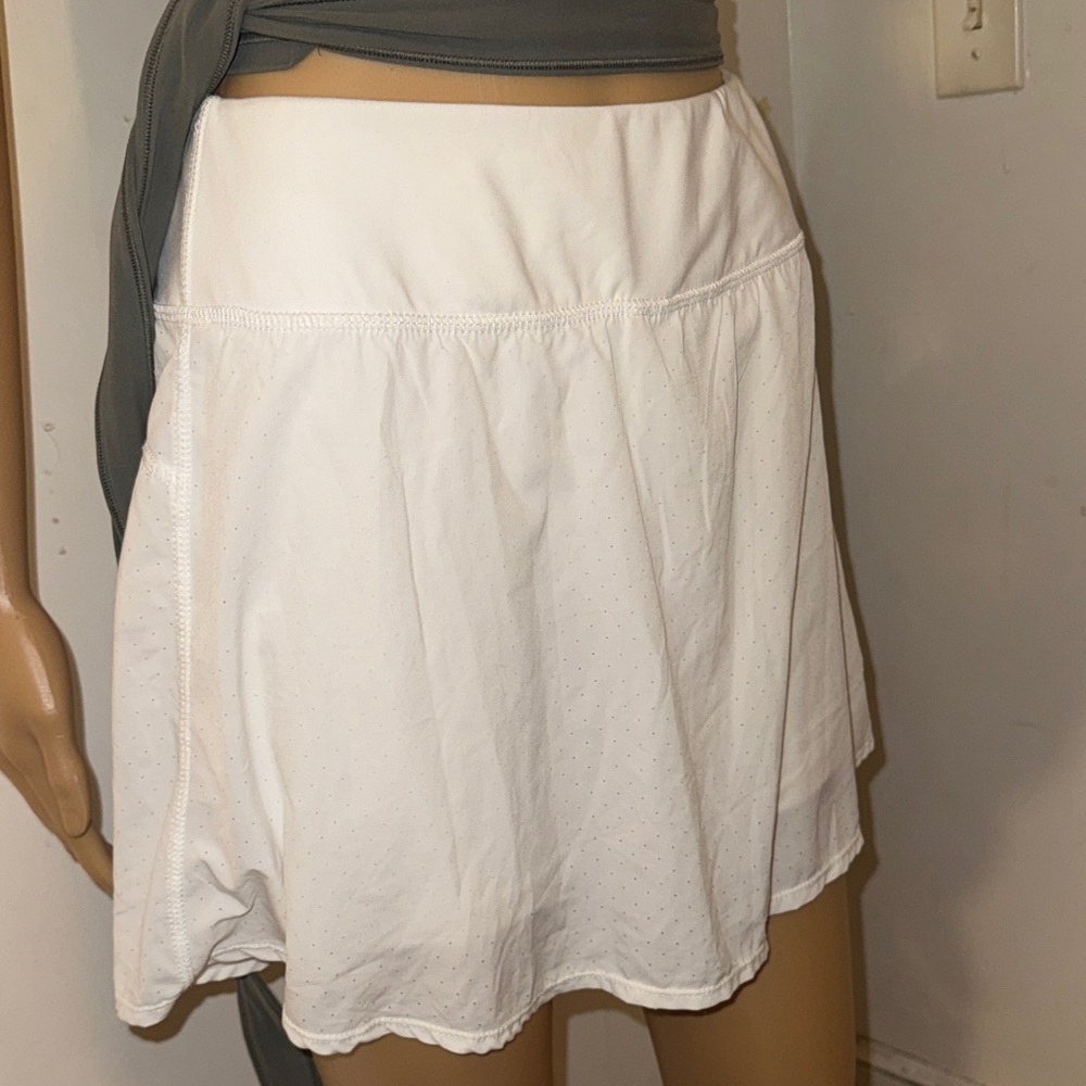 Danskin White Mini Athletic Skirt